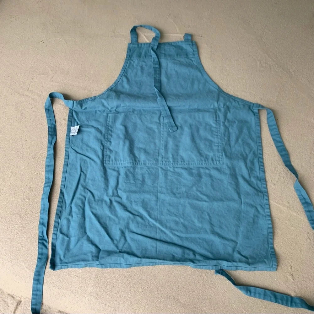 Williams Sonoma been apron color