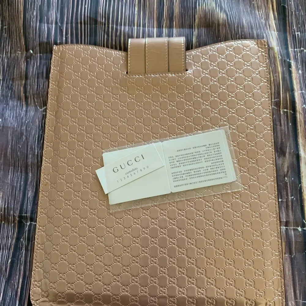 N/A gucci 256575