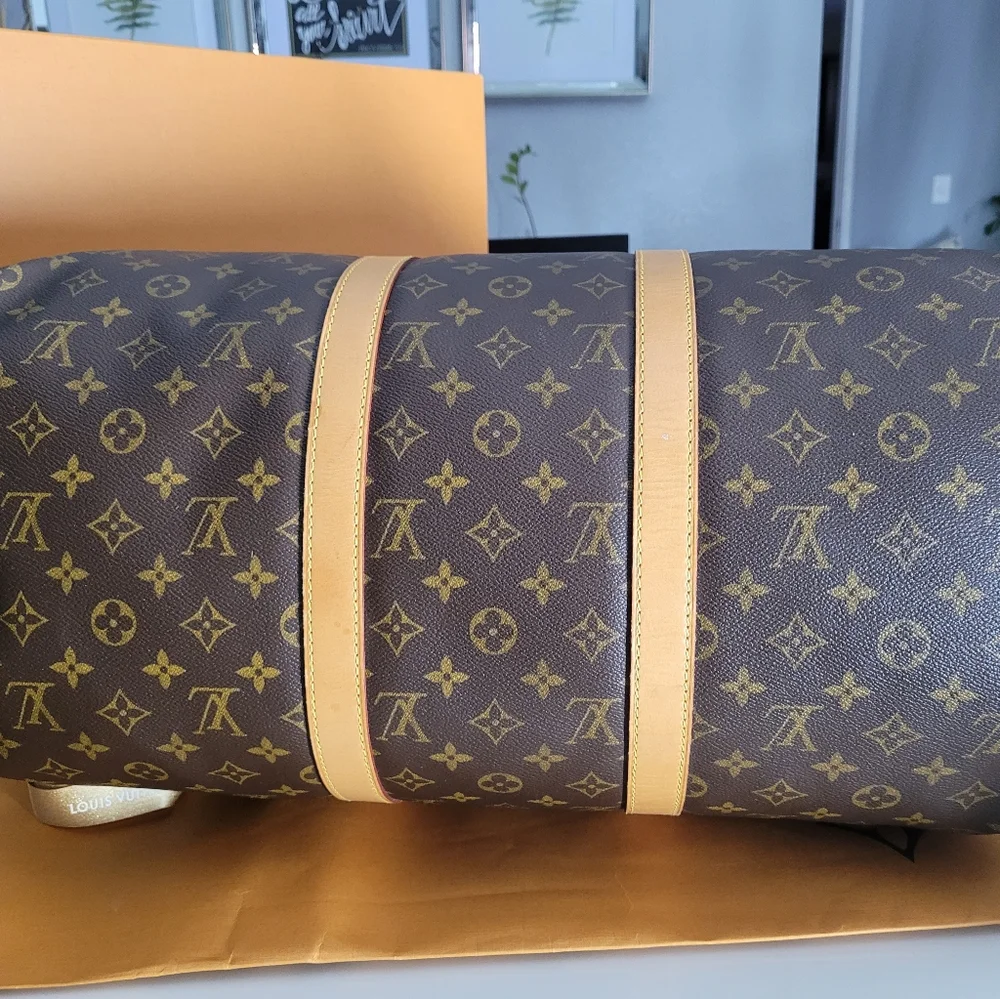 Louis Vuitton 🤎 100%