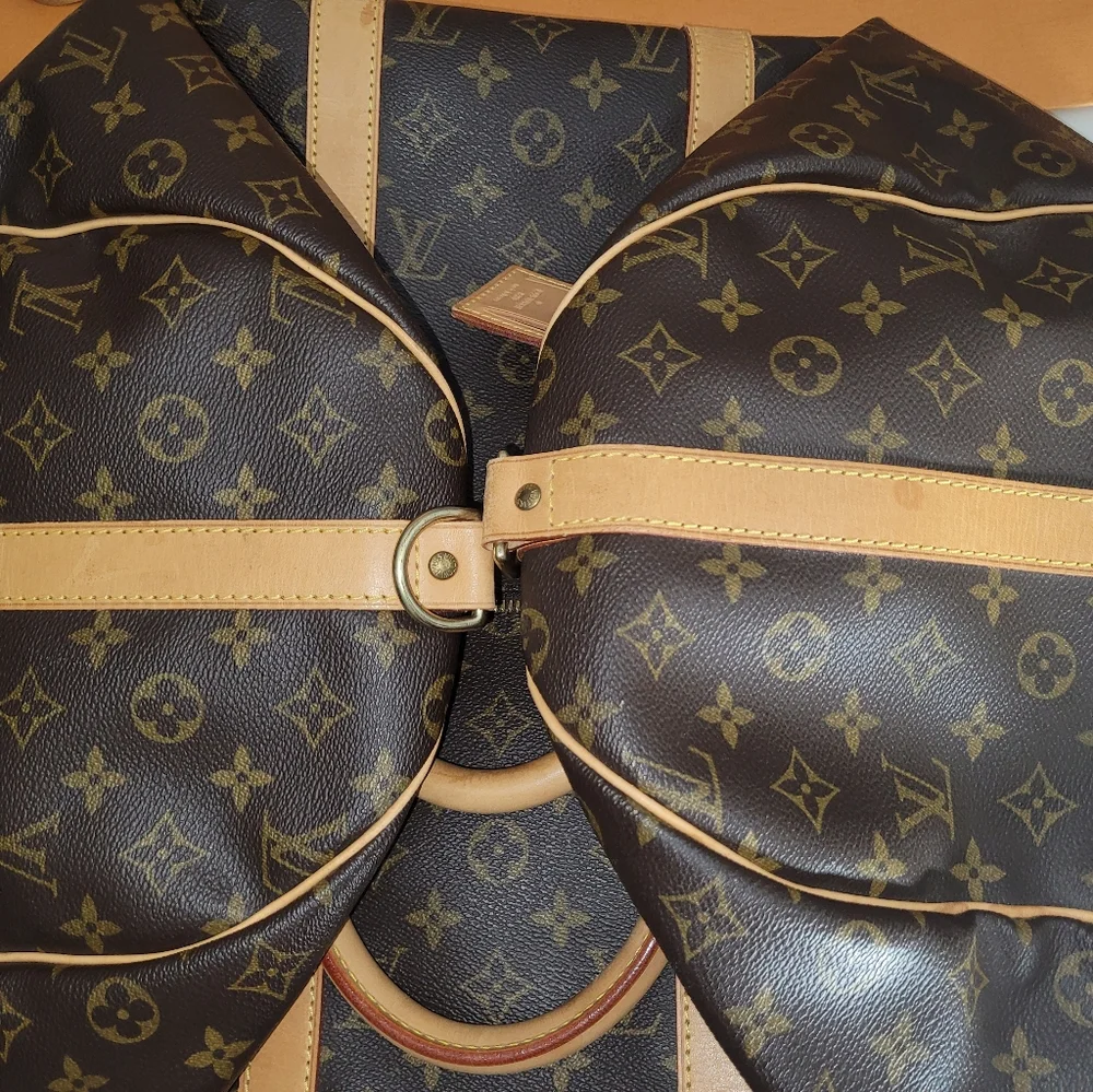 Louis Vuitton 🤎 100%