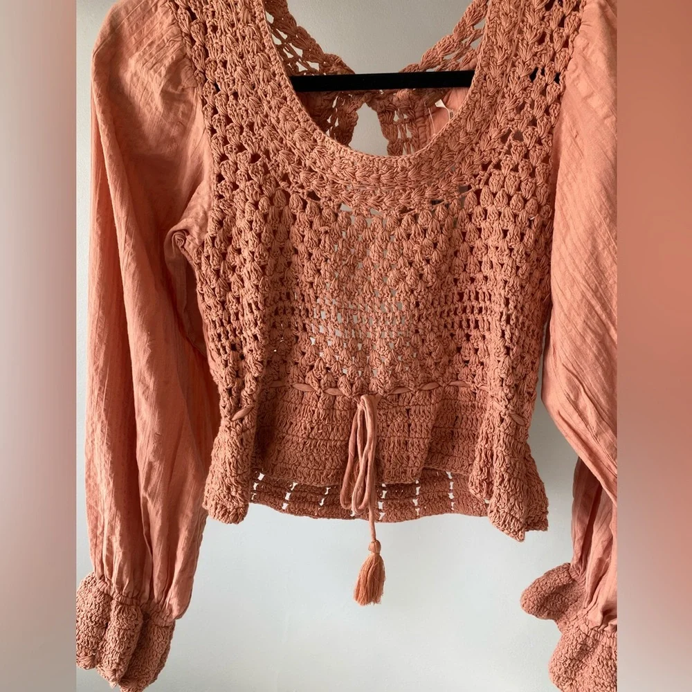 Free People coral top crochet