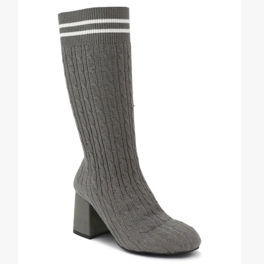 Gray & White Knit Boots! NWT! Size 5.5