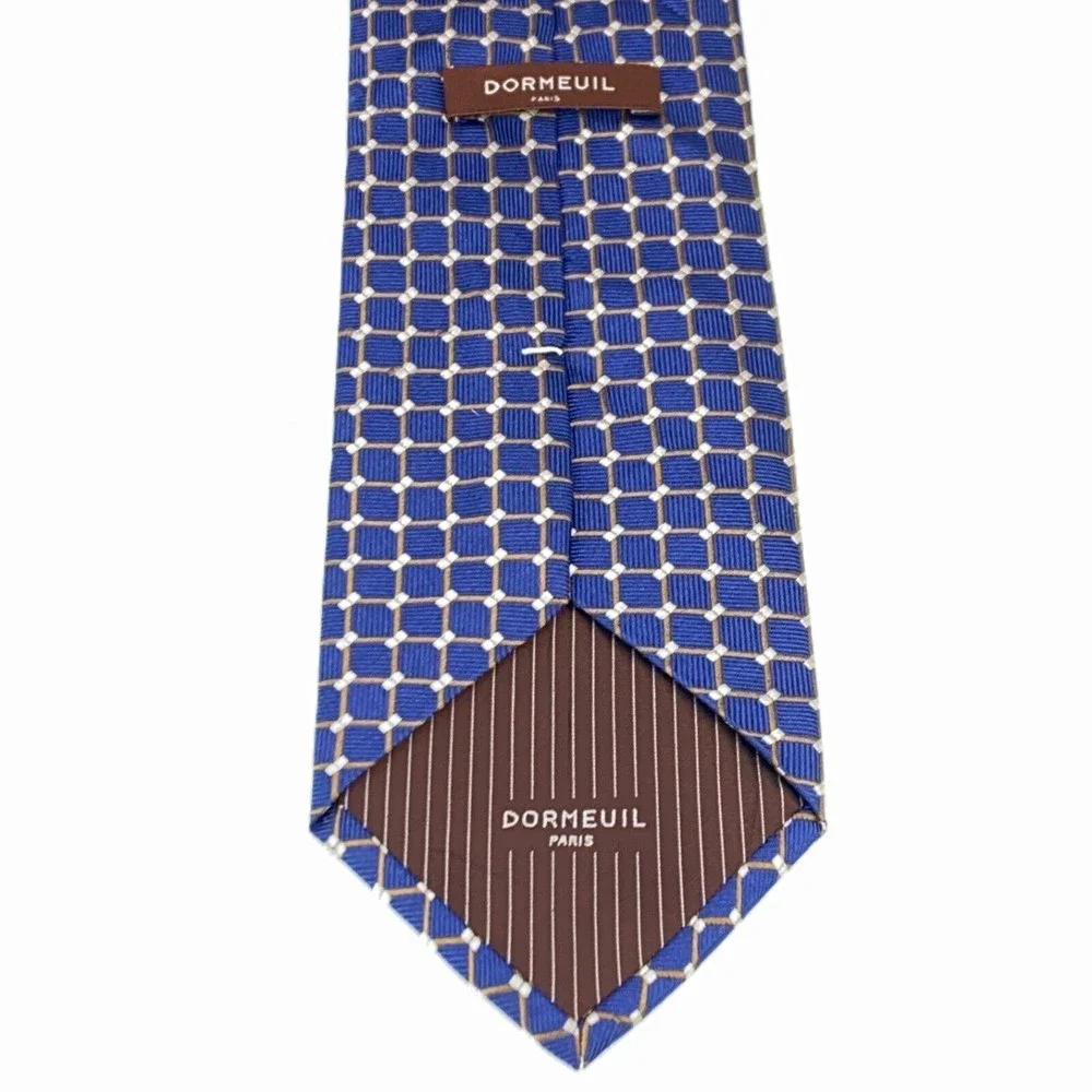 Dormeuil please keep