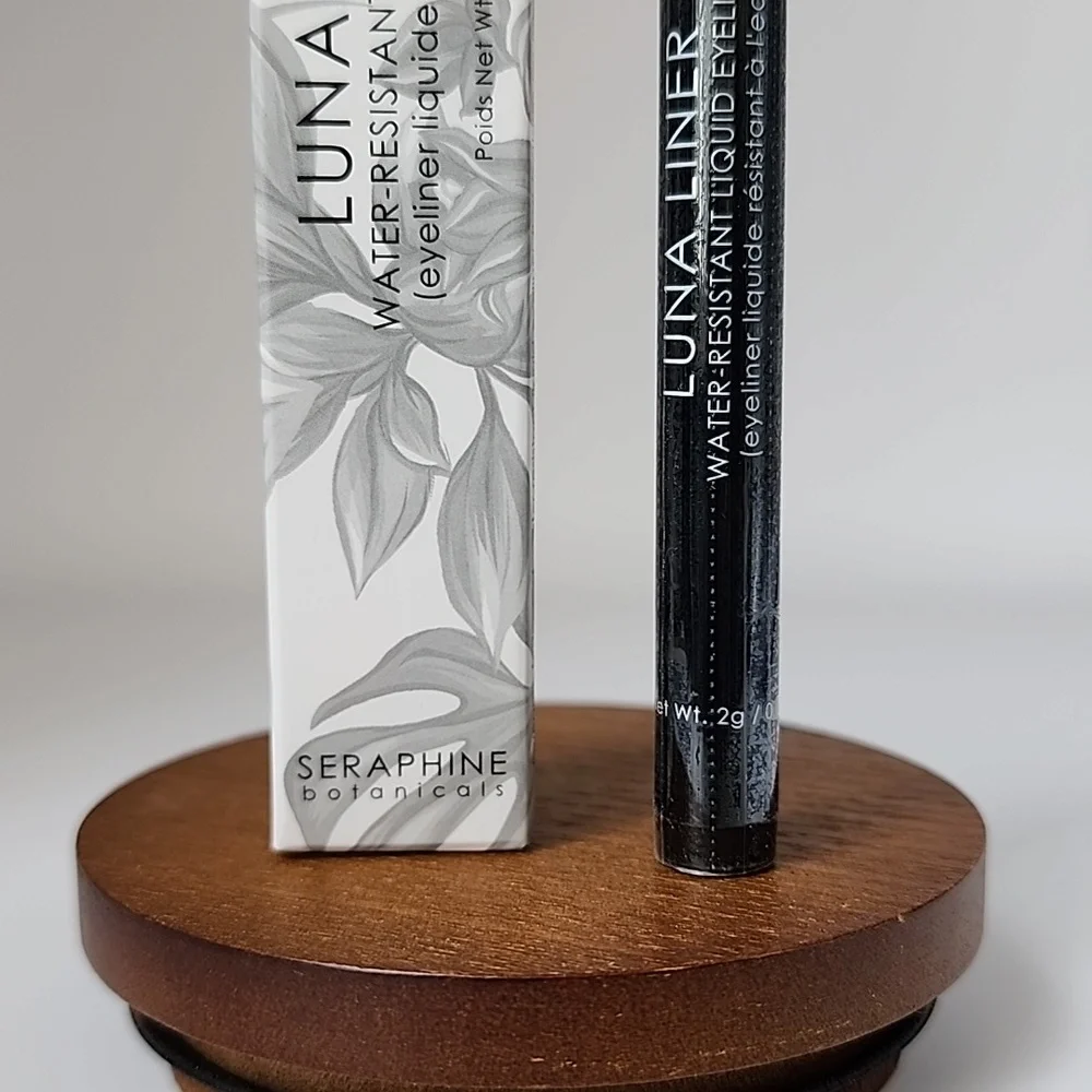 Seraphine Botanicals vegan fadeproof