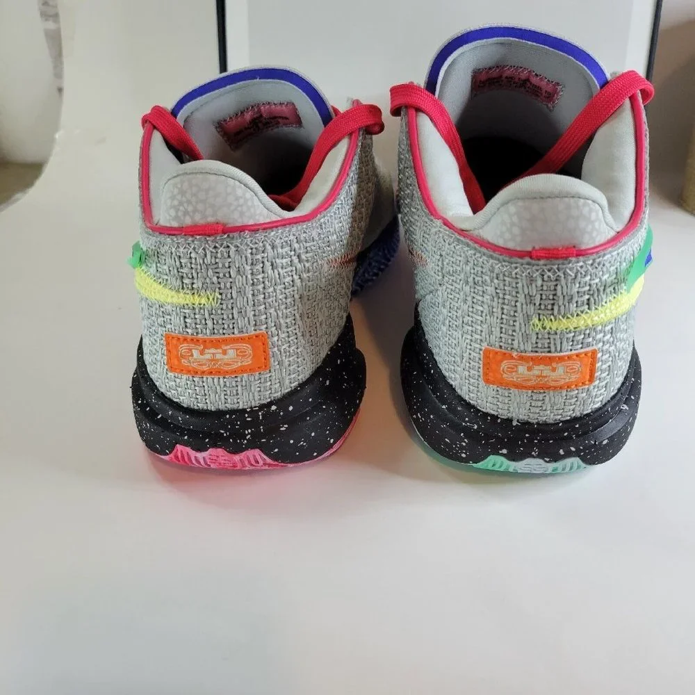 Nike lebron missing silver
