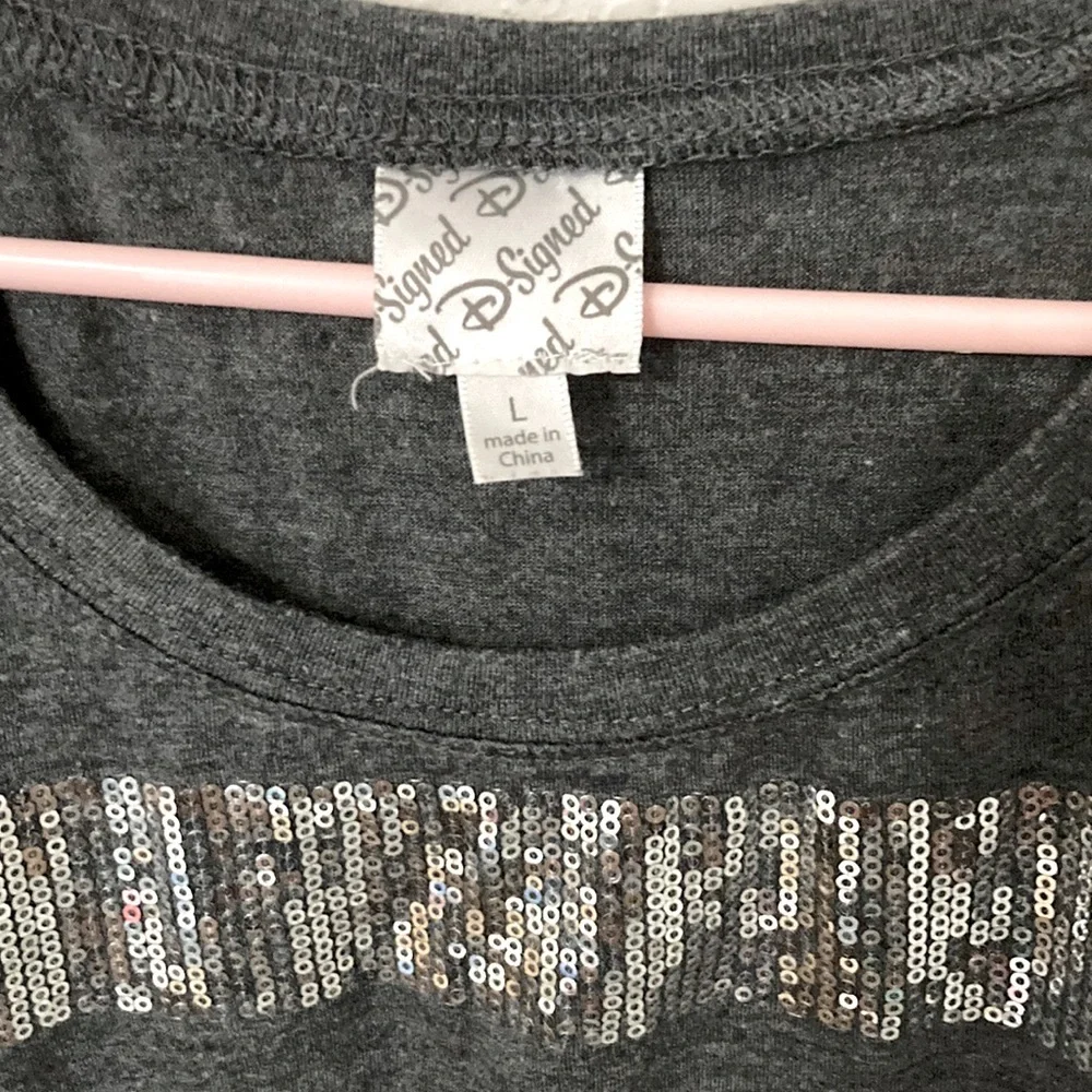 D-signed just grey