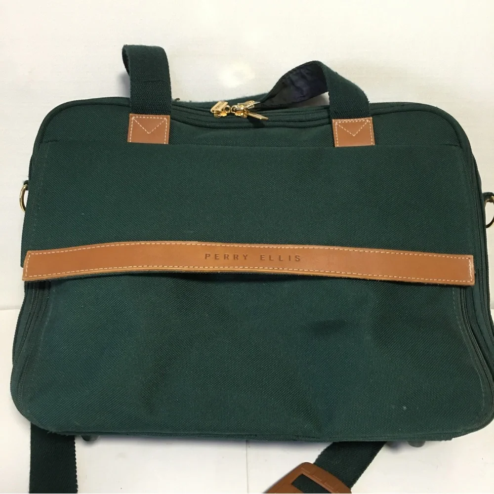 Perry Ellis commuter leather