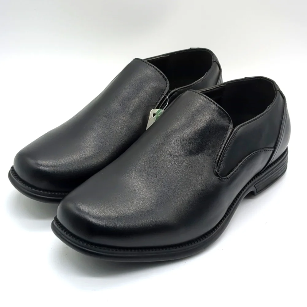 Perry Ellis shown crease