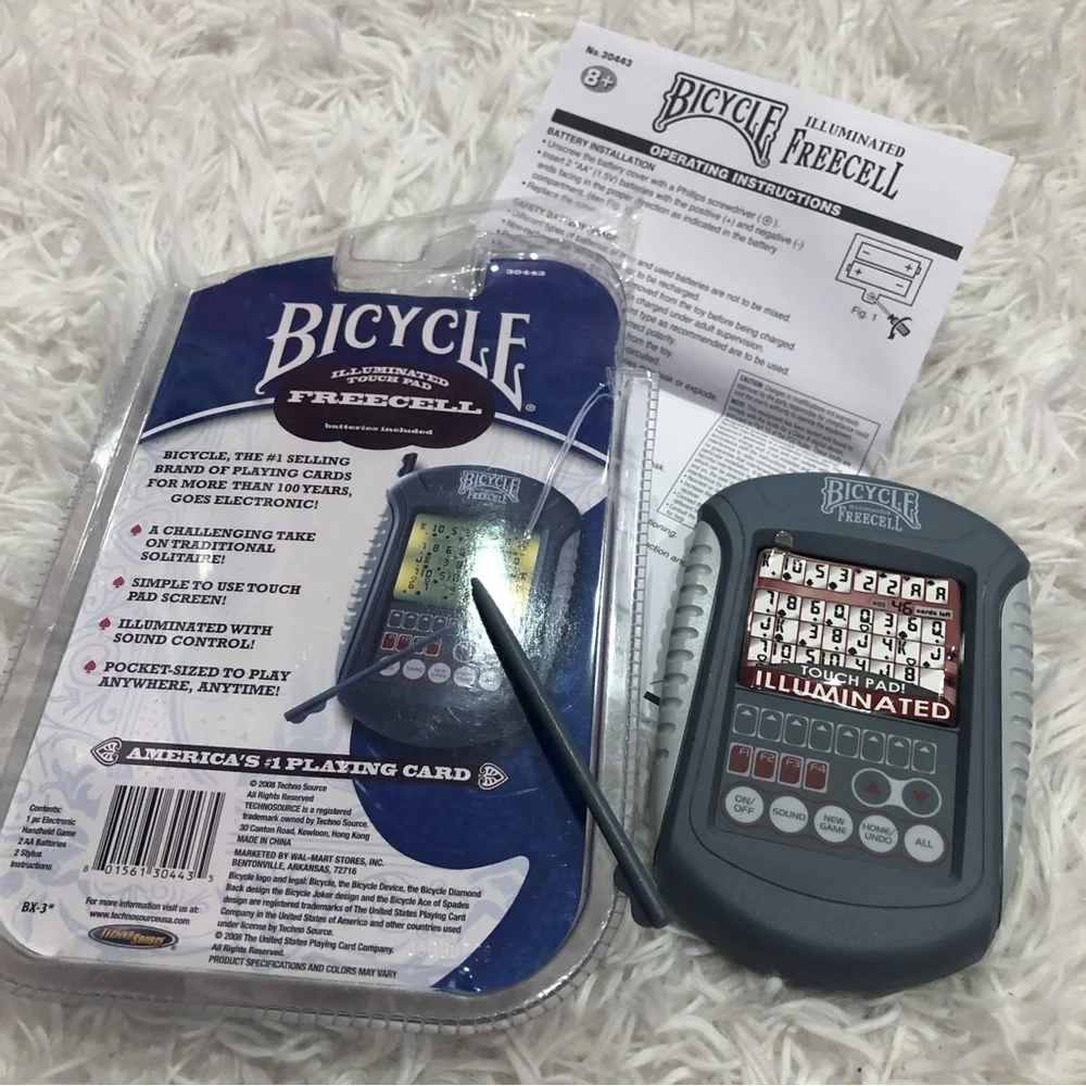 BICYCLE Illuminated Touch Pad FreeCell Handheld Game