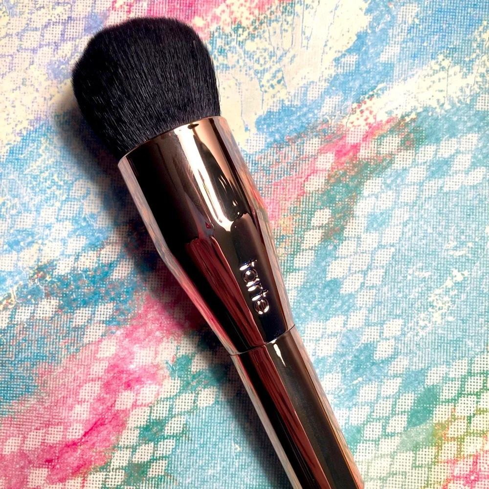 Tarte Brush