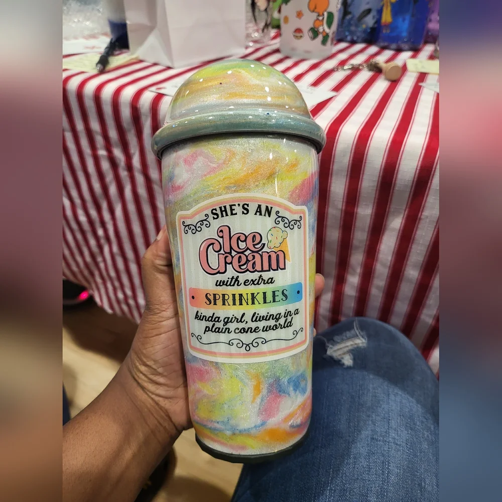Ice-cream swirl tumbler