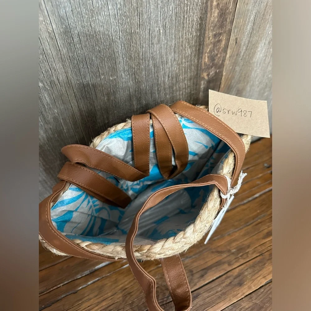 XIX Palms nwt xix
