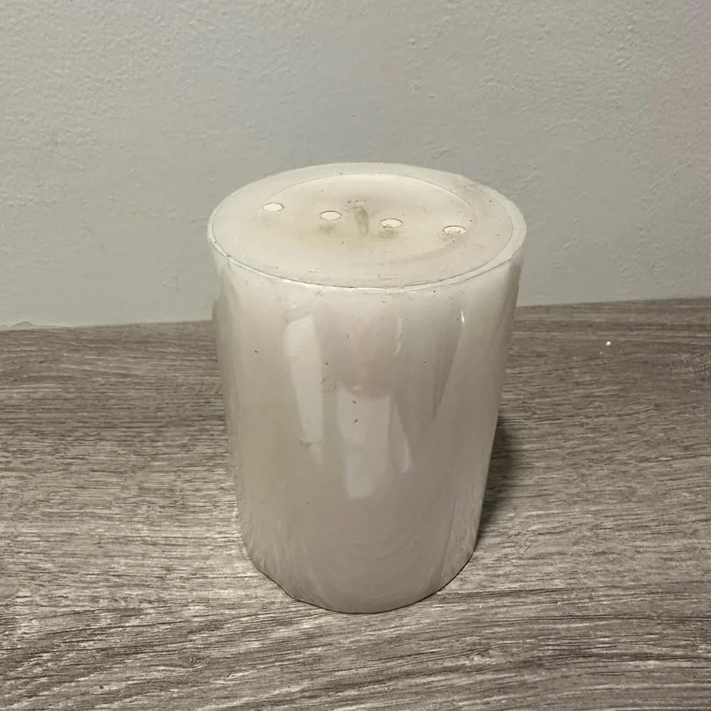 Pier 1 candle