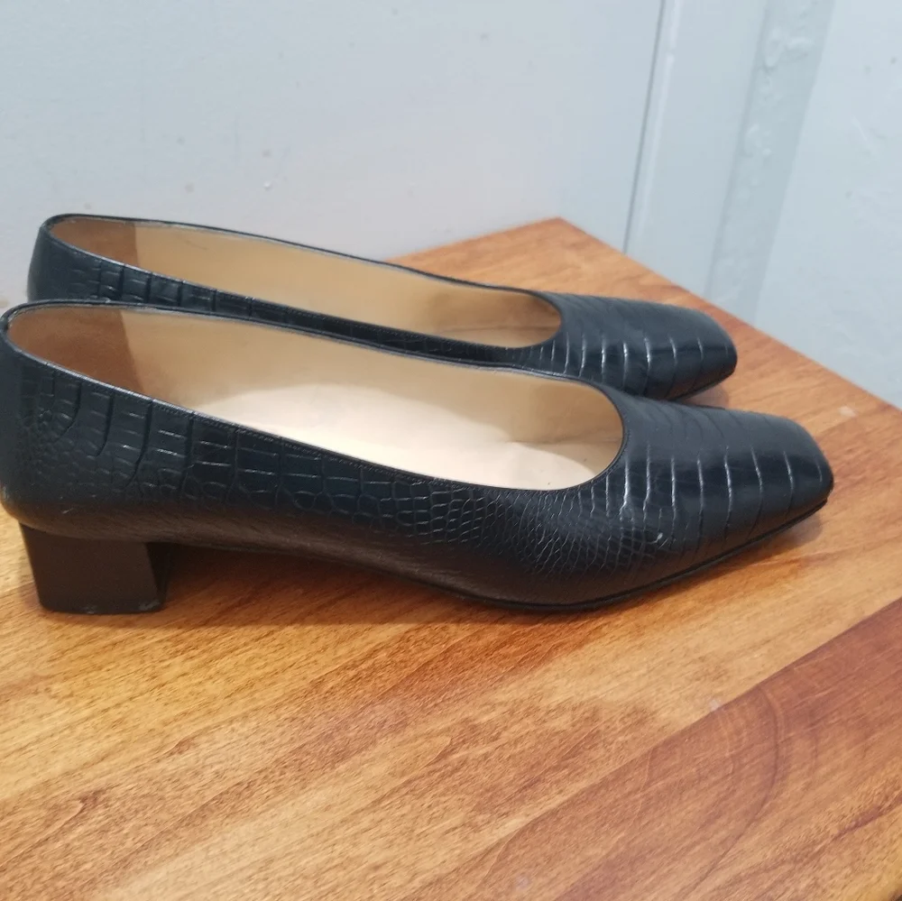 Salvatore Ferragamo does have