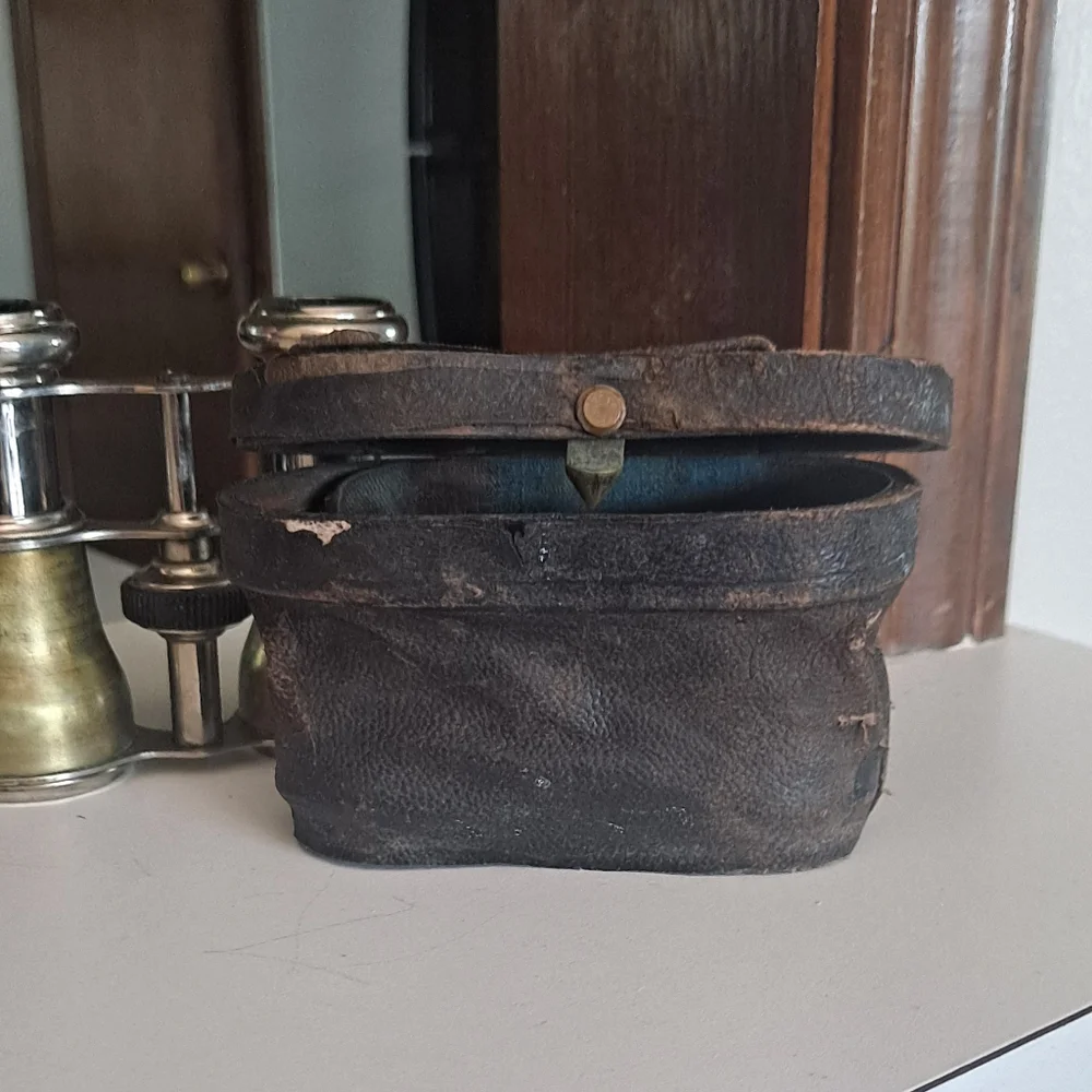 N/A beautiful antique