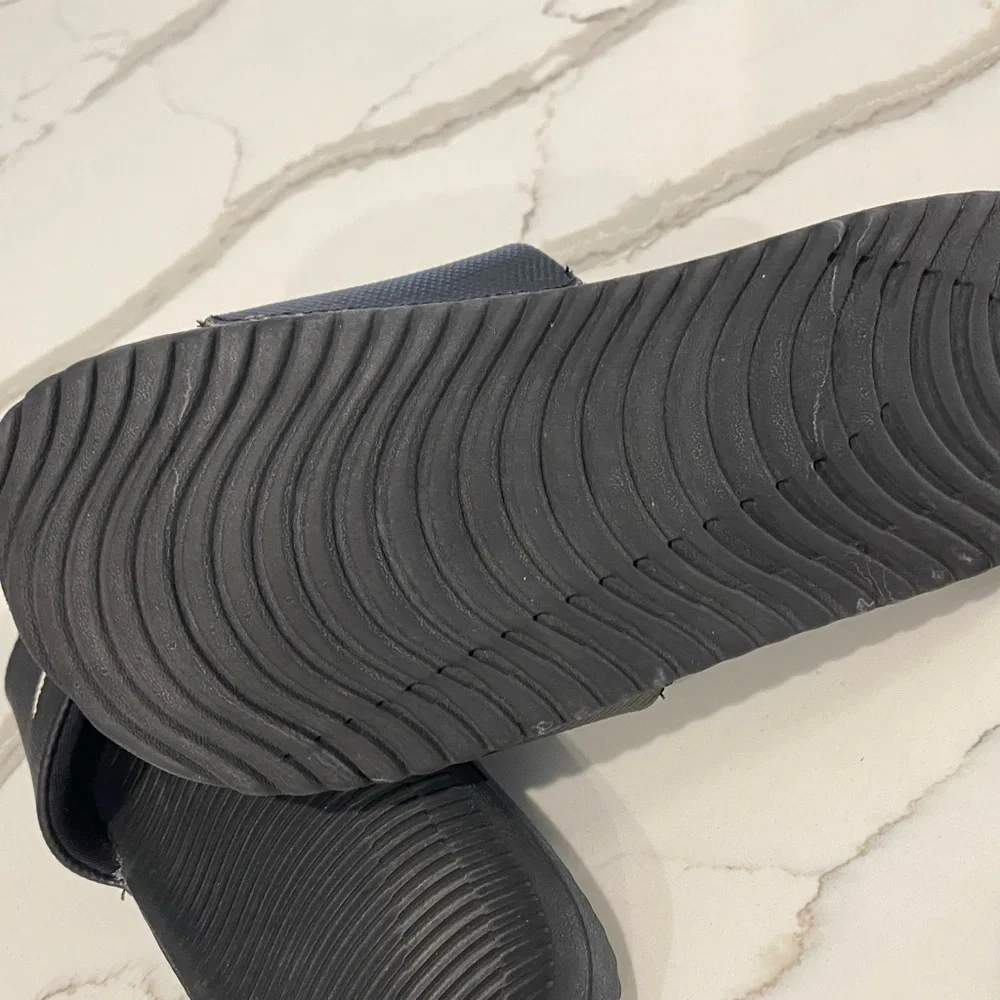 Nike slip sandals