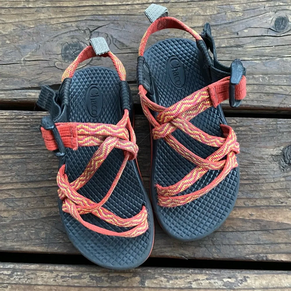 Chaco daughter worn once