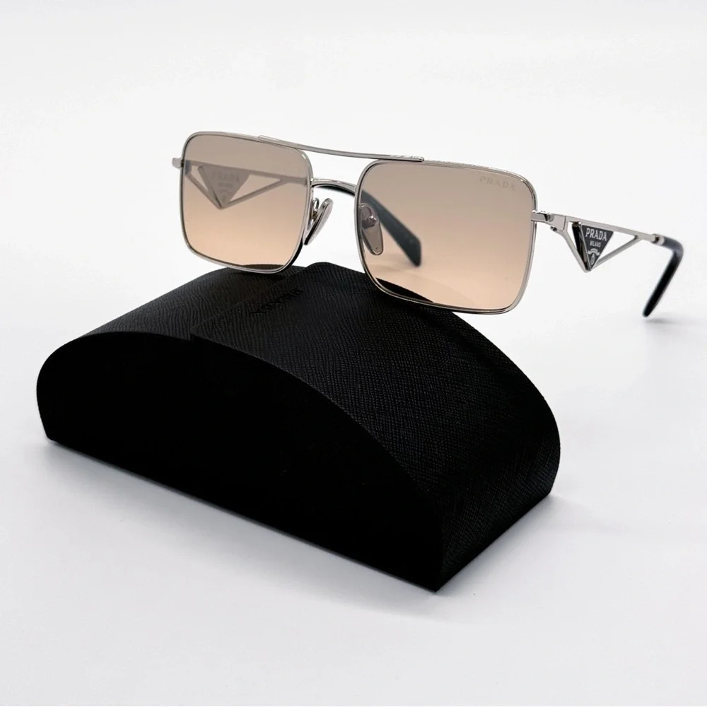 Prada 100% new