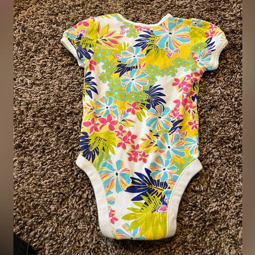 Old Navy multicolored tropical