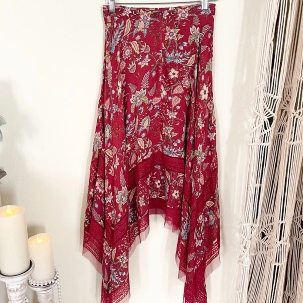 BCBGMaxAzria zipper floral