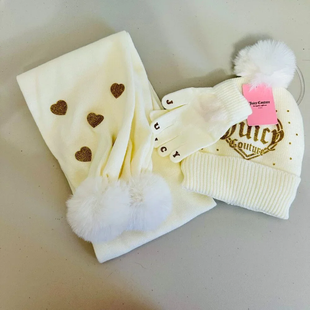JUICY COUTURE KIDS 3-PIECE KNIT METALLIC HEARTS SCARF BEANIE AND GLOVES GIFT SET