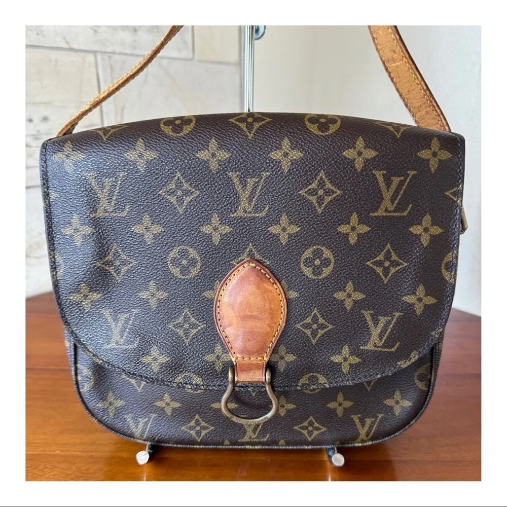 Louis Vuitton has peeling so
