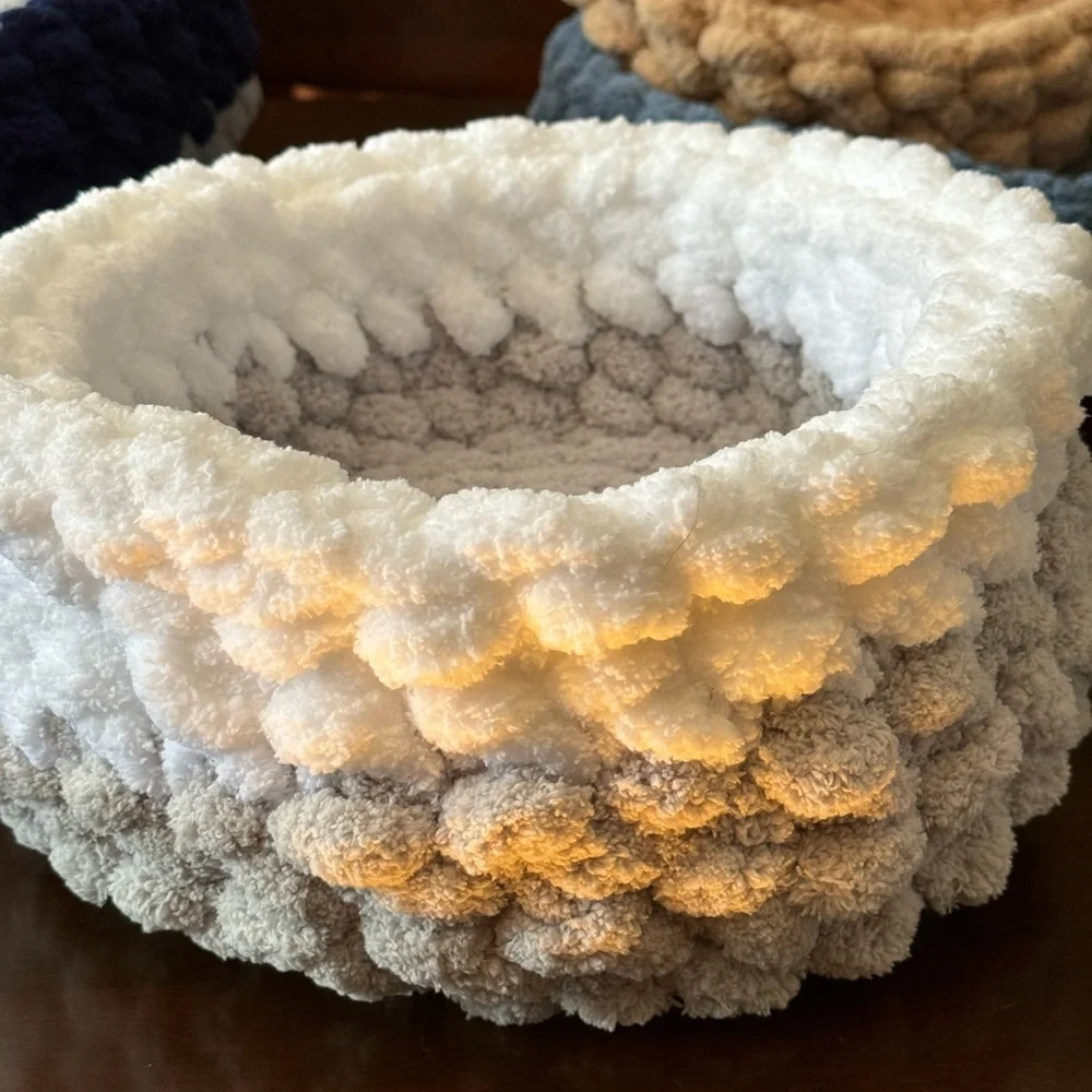 Cozy White and Gray Dog Bed