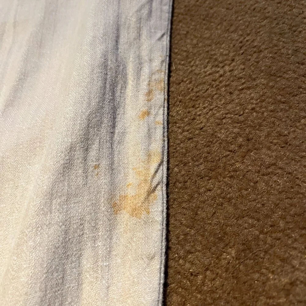 Banana Republic stain see deep