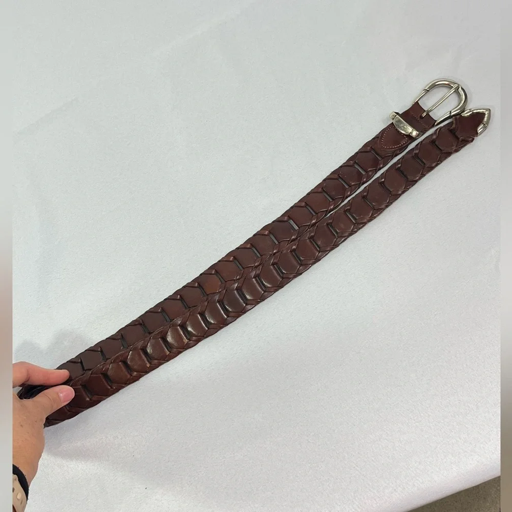 N/A leather belt