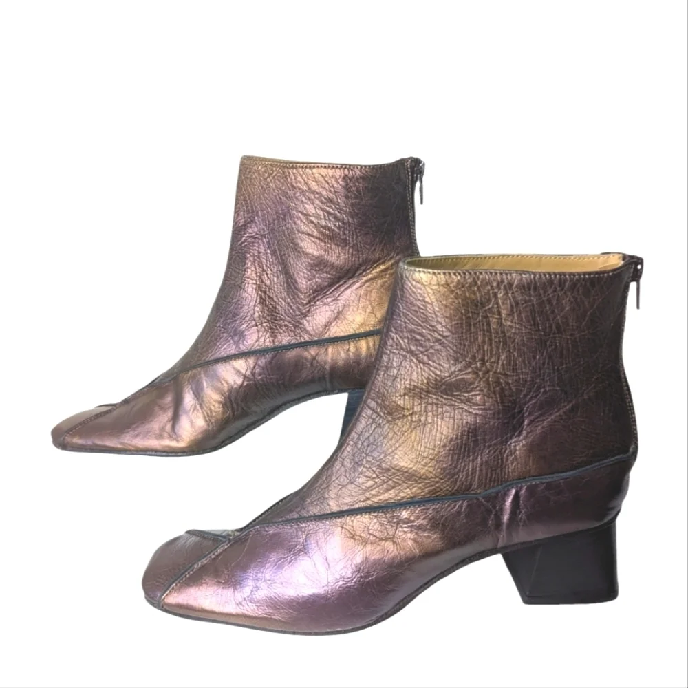 Unity in Diversity box boot