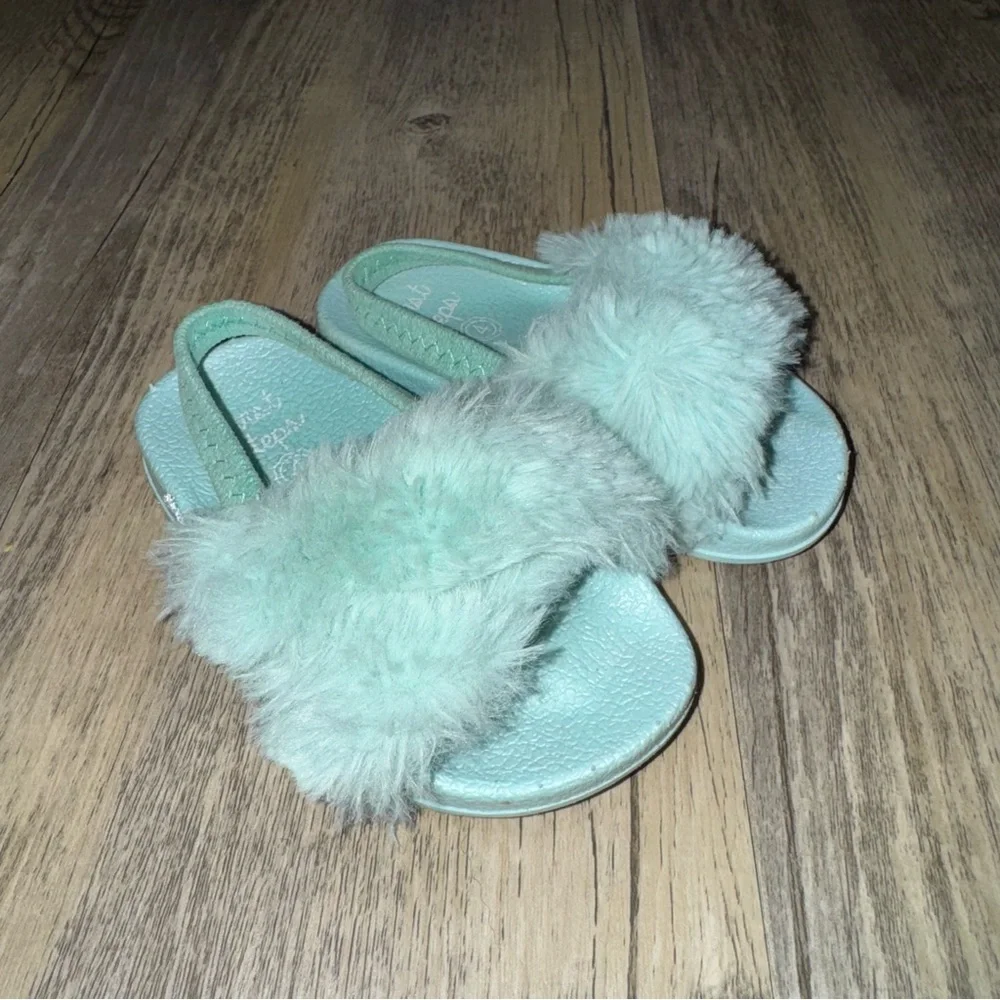 First Steps sandals 🌼🌼🌼🌼🌼 big