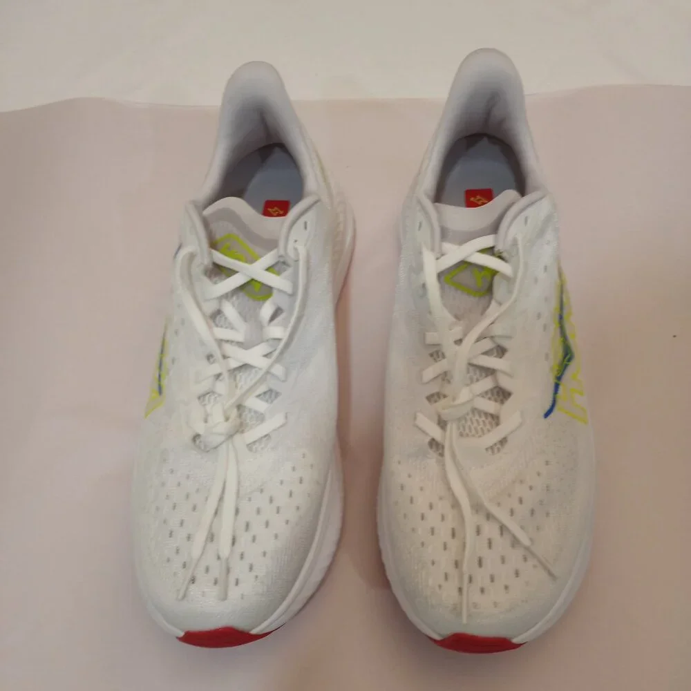 Hoka One One mach great