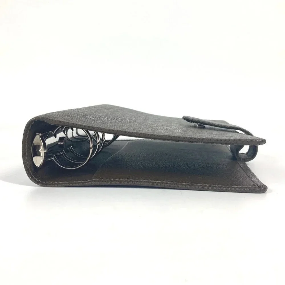 Louis Vuitton shape has