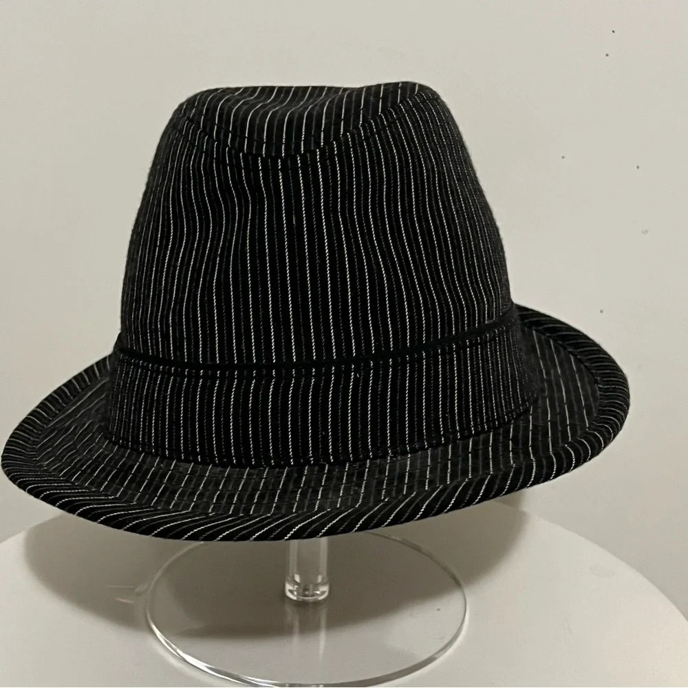 Ben Sherman black by
