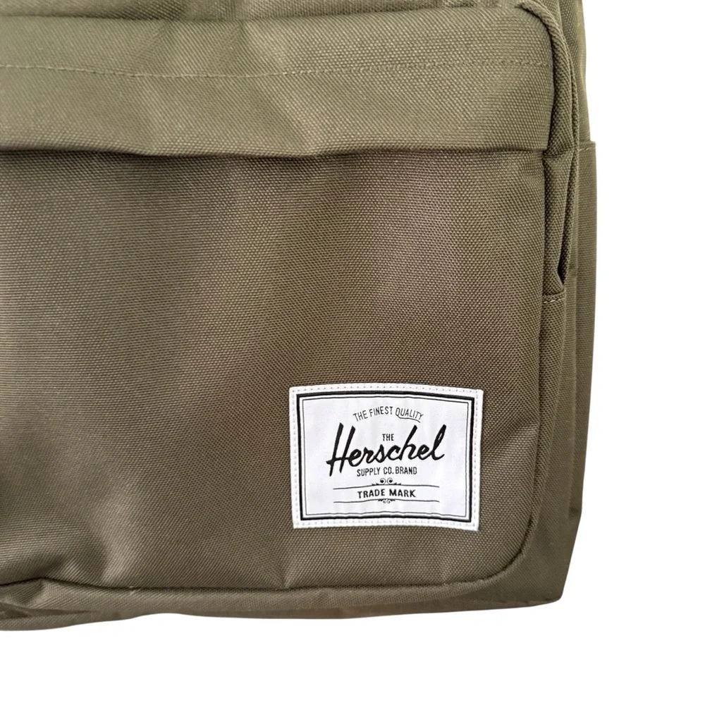 Herschel Supply Company new tags