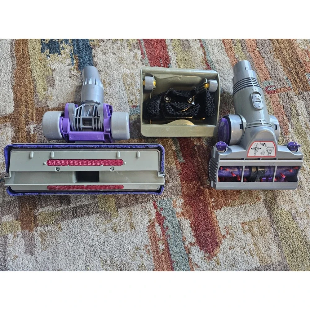 Dyson vacuum lot