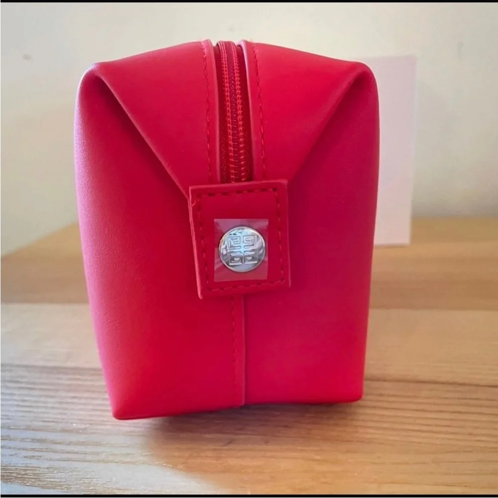 Givenchy pouch cosmetic