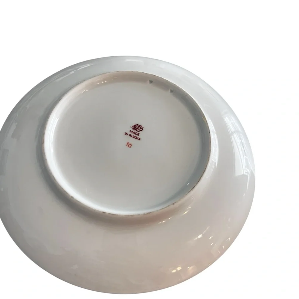 Lomonosov imperial porcelain
