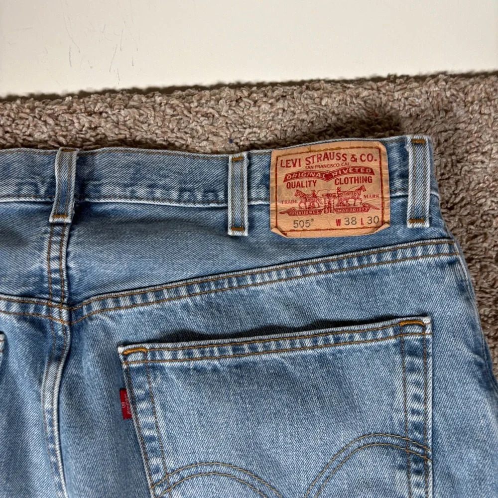 Levis these pants