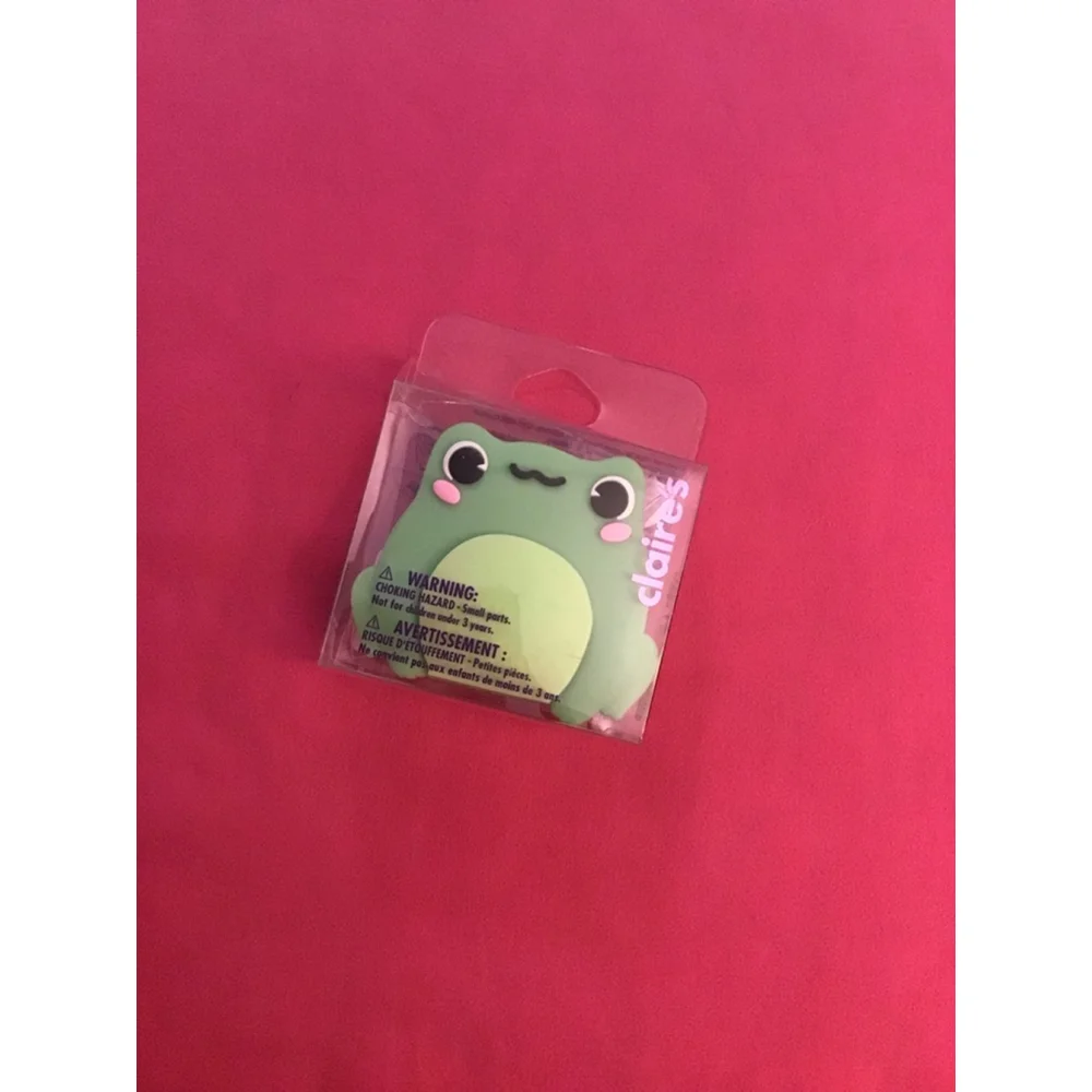Women's Claire's Green Pink Frog Phone Case NEW