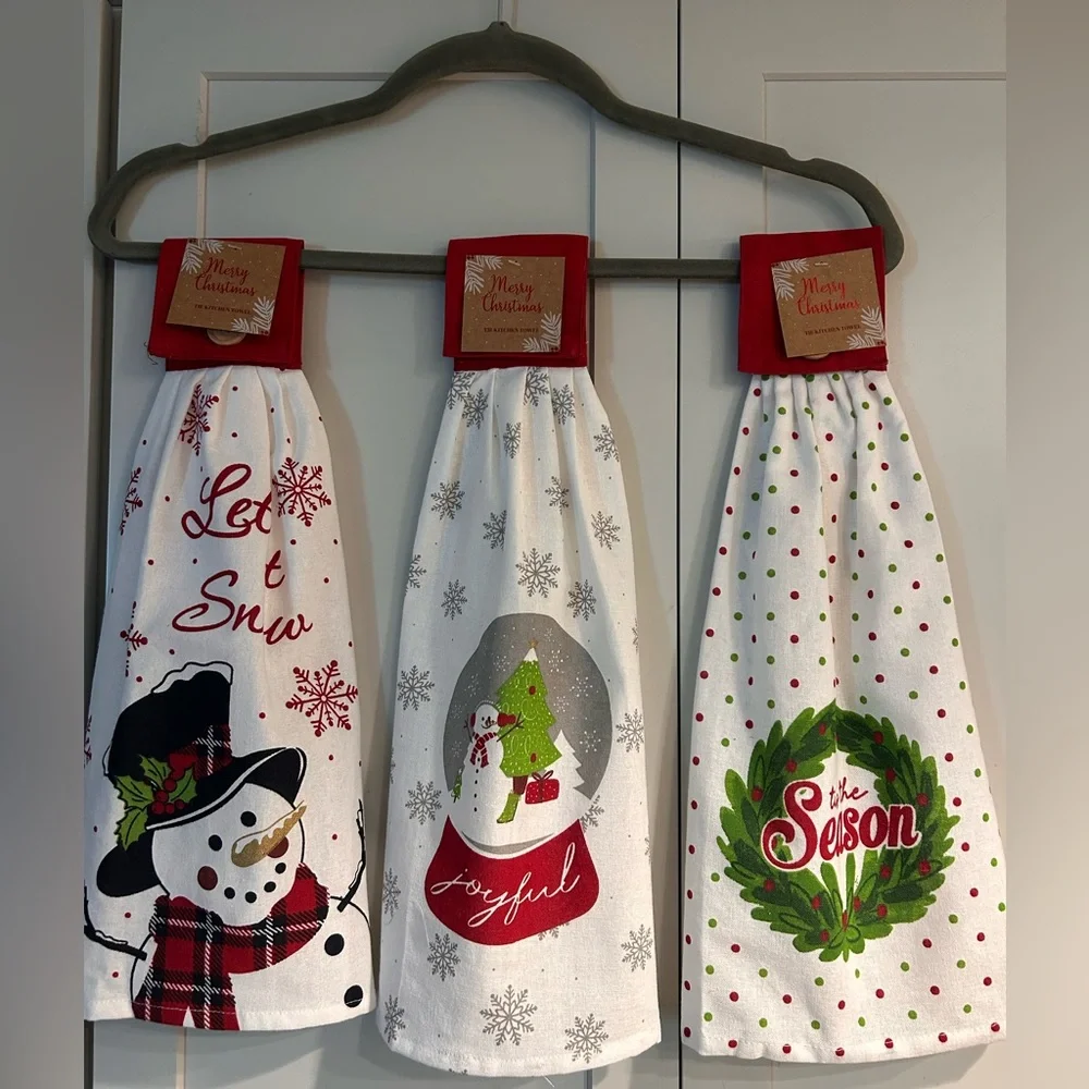 N/A festive kitchen