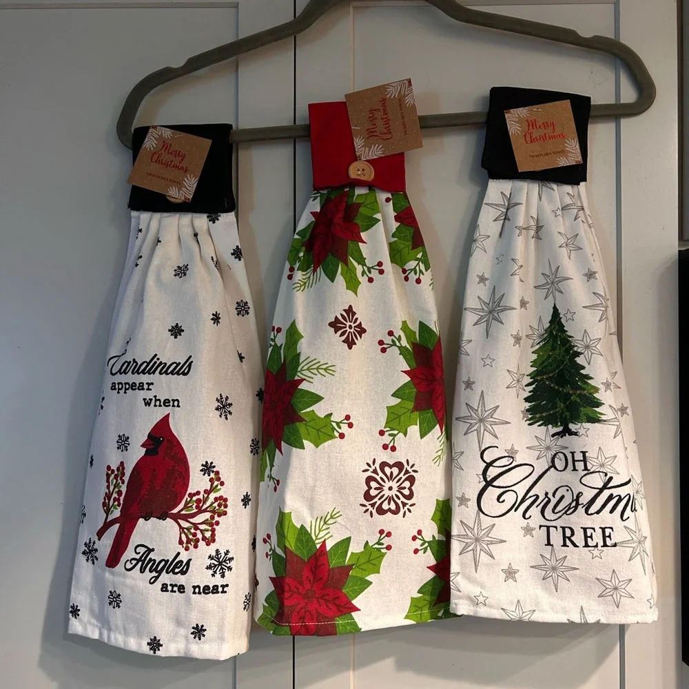 N/A festive kitchen