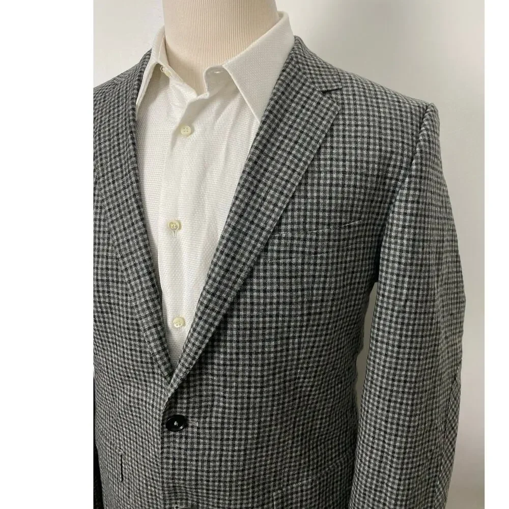 Hugo Boss this listing