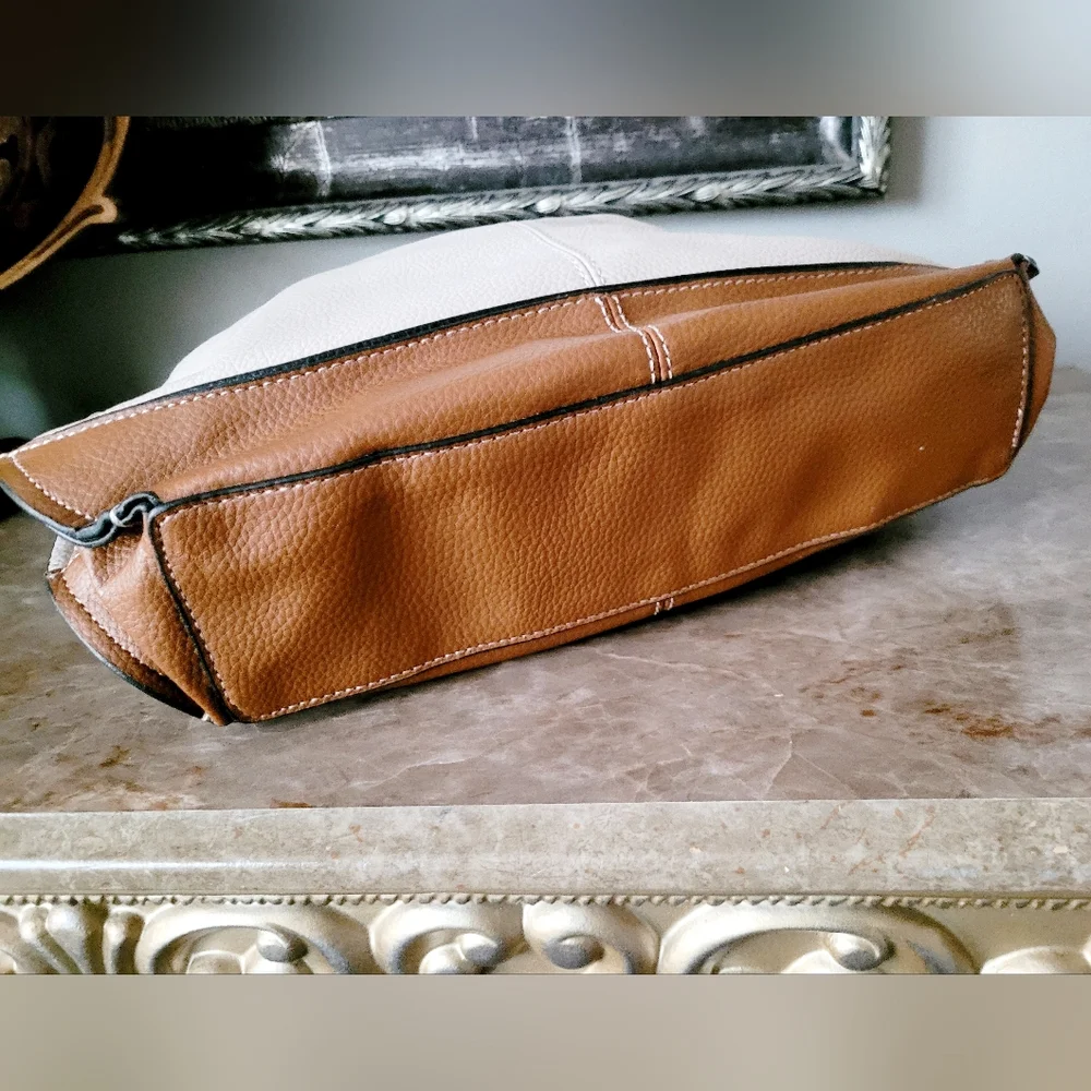 Tignanello style hobo 14×10×4