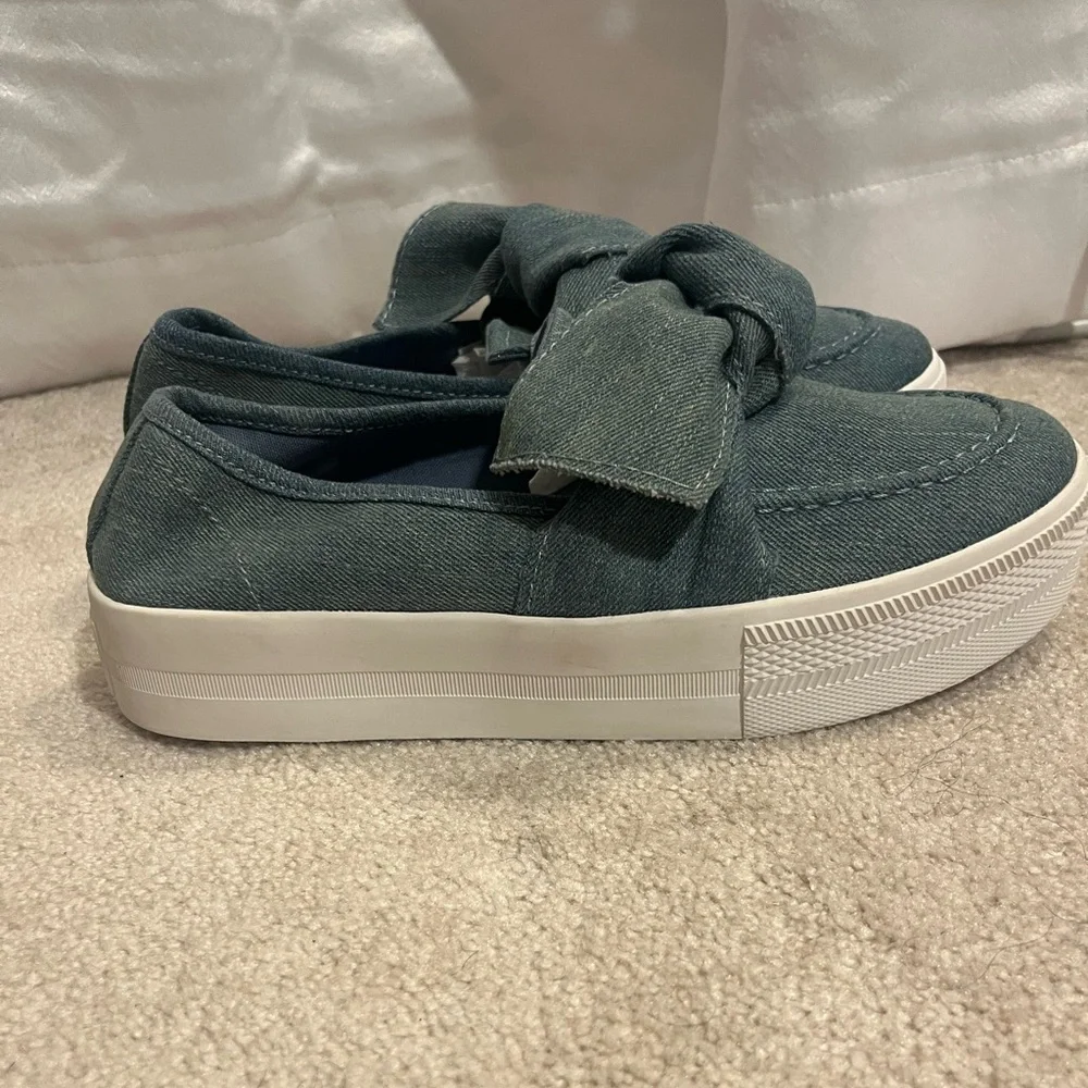 Guess stylish by