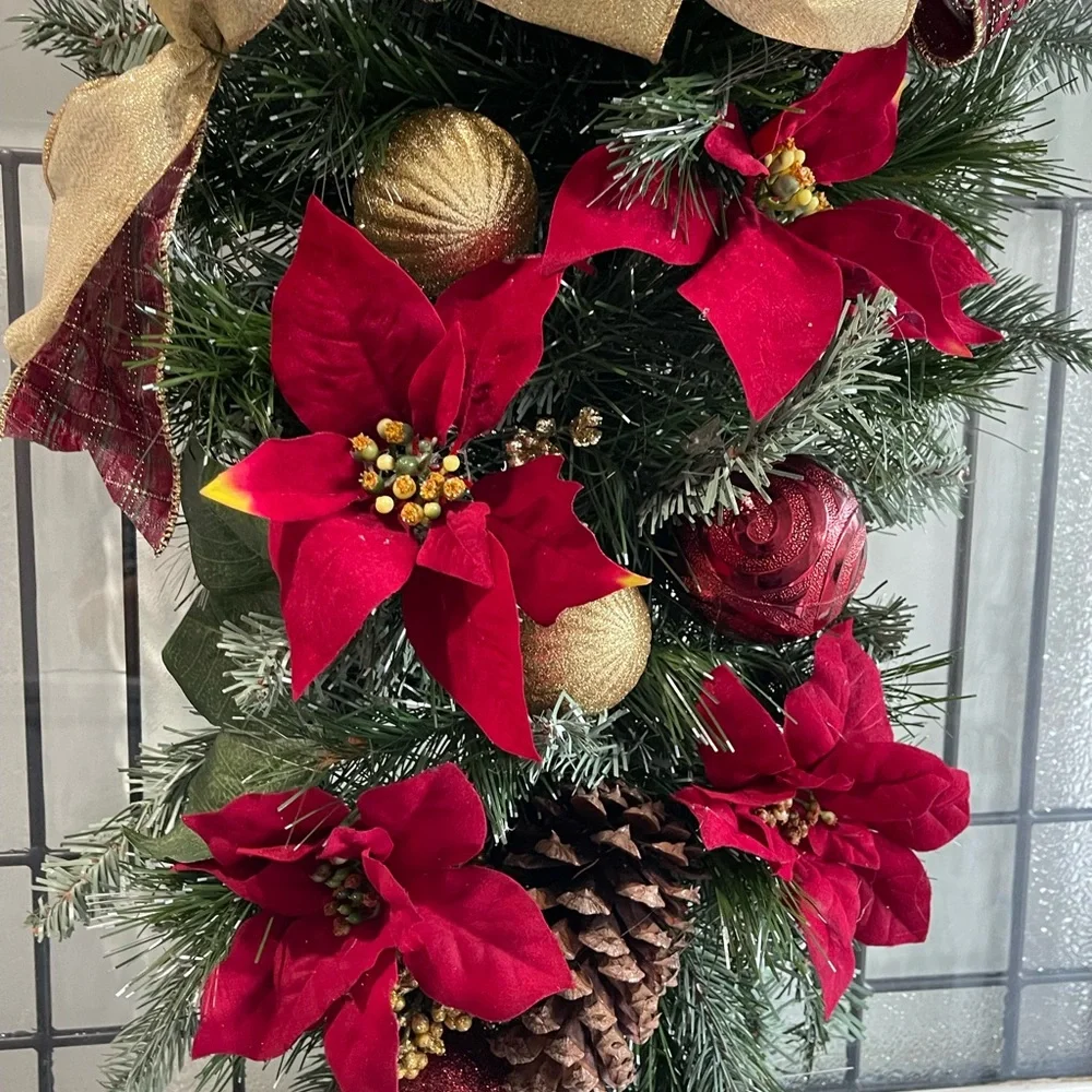N/A burgundy poinsettia