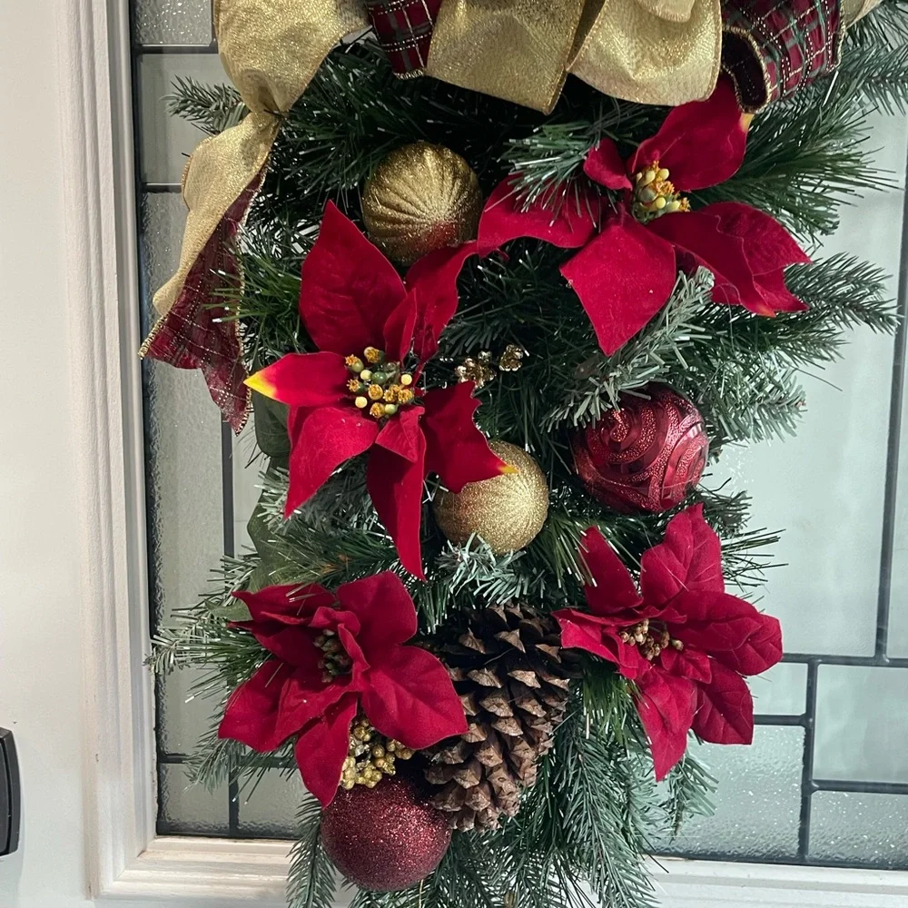 N/A burgundy poinsettia