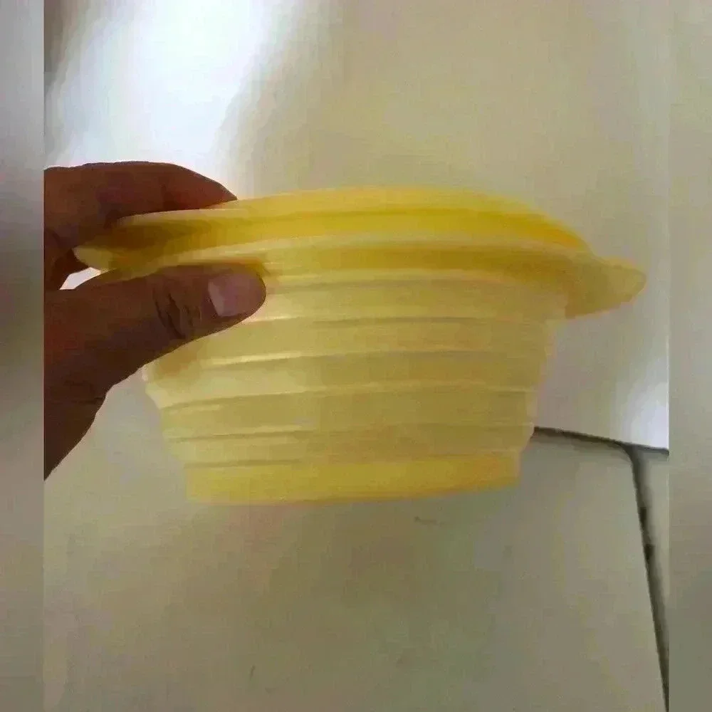Tupperware vtg yellow