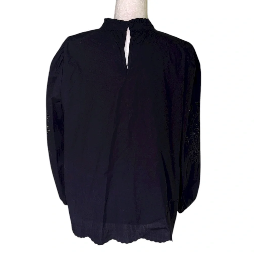J. Crew neck medium 5”