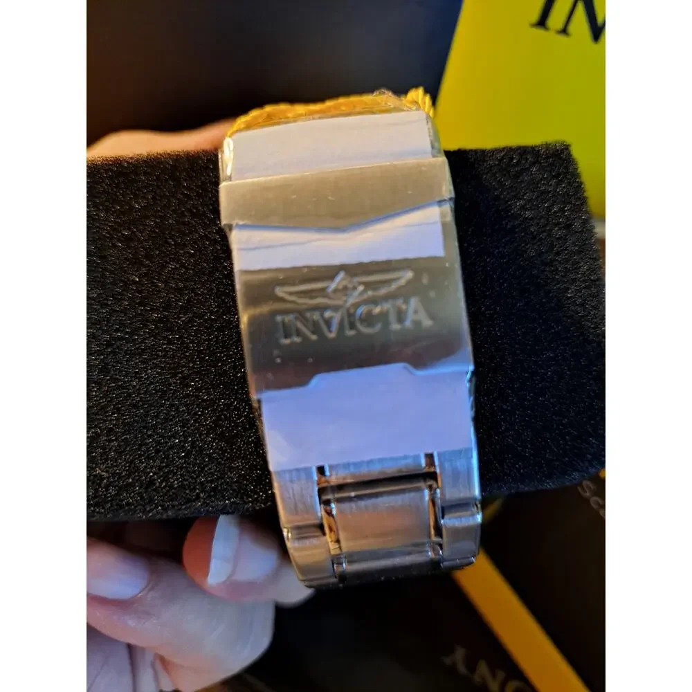 Invicta you 00